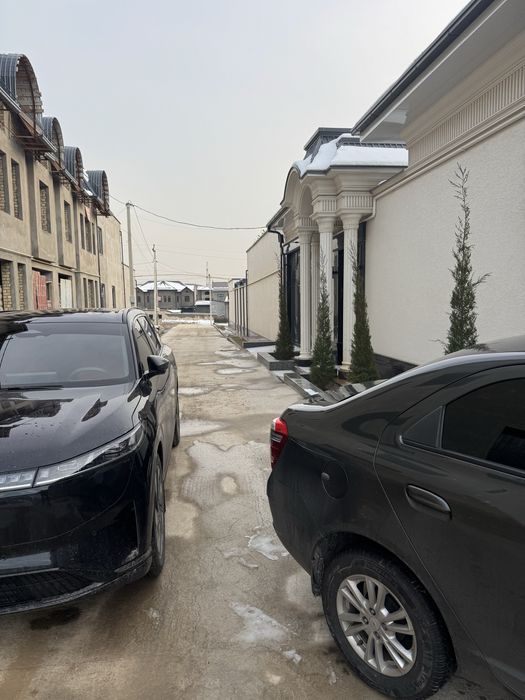 Срочна срочна Кизғалдок каробка 3,5 сотик добротний курилган