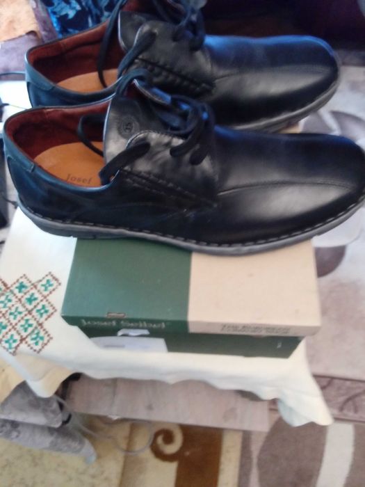 НОВИ мъжки обувки от естествена кожа Josef Seibel, 43 номер, черни