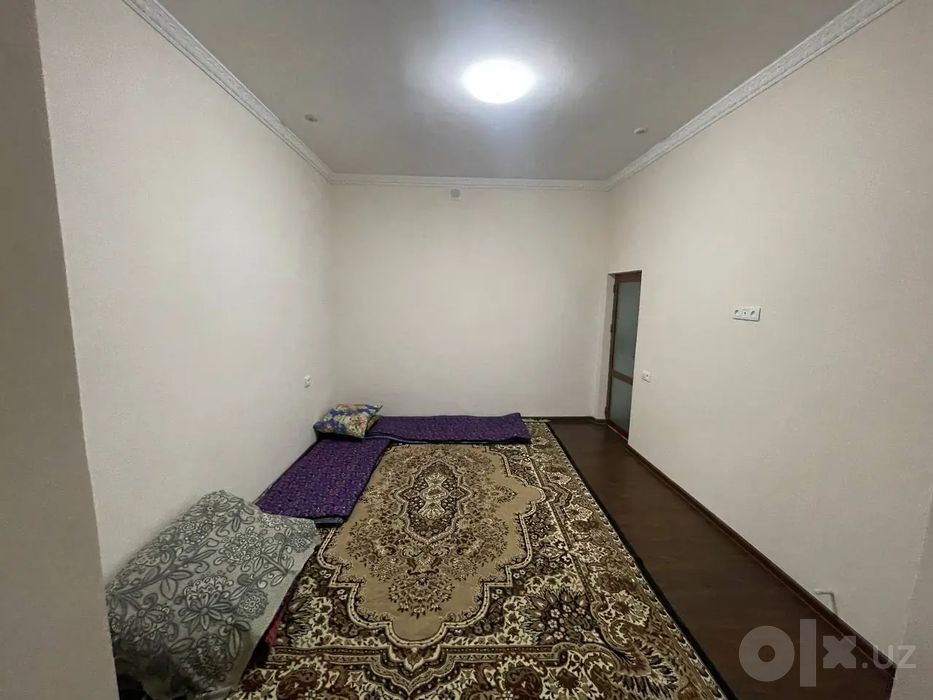 Chorsuda 4 honali 2 qavatli YANGI hovli