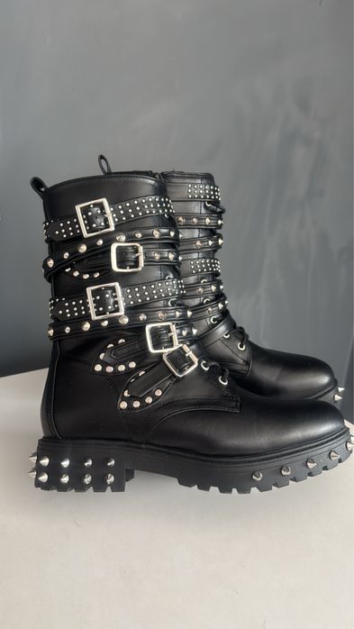 Уникални боти -нови