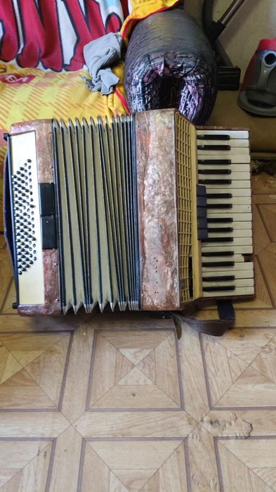 Продам аккардеон