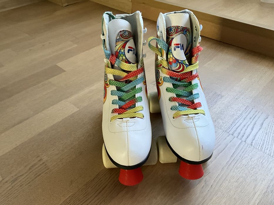 Patine cu rotile dama , stare foarte buna ,marime 38.