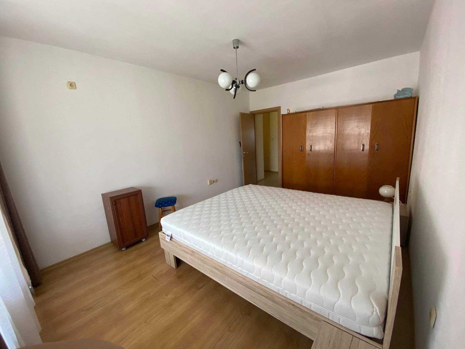 Дава се под наем Тристаен апартамент в Бургас, Славейков - 80 кв.м за 250 € - Снимка #8