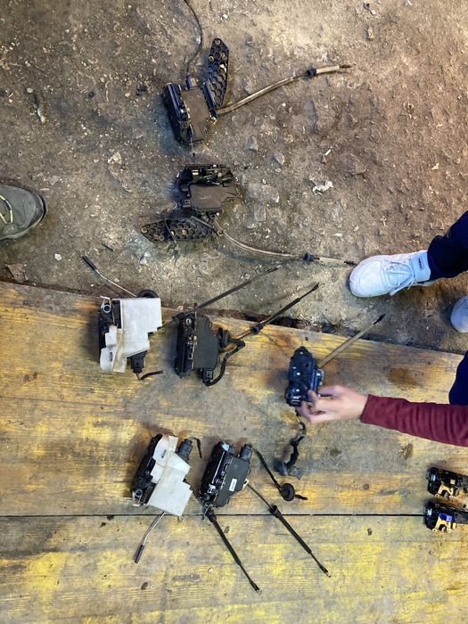 Предни и задни брави за Vw Bora/ Golf