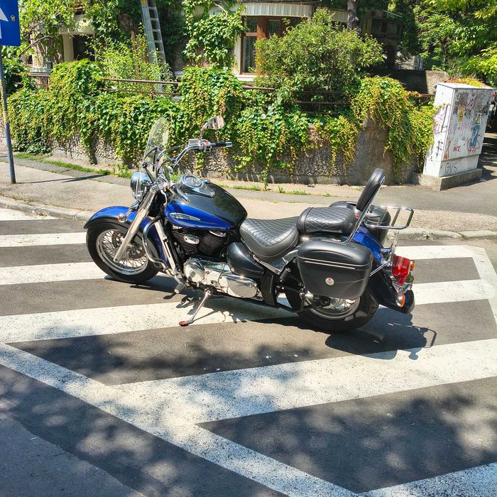 Vând Suzuki intruder vl 800 volusia