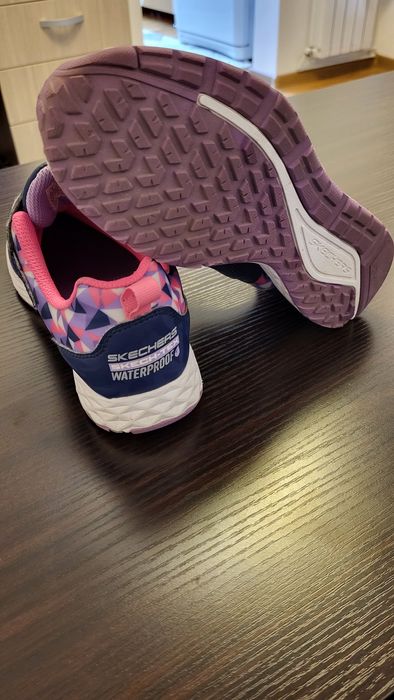 Adidasi Skechers fete nr. 35