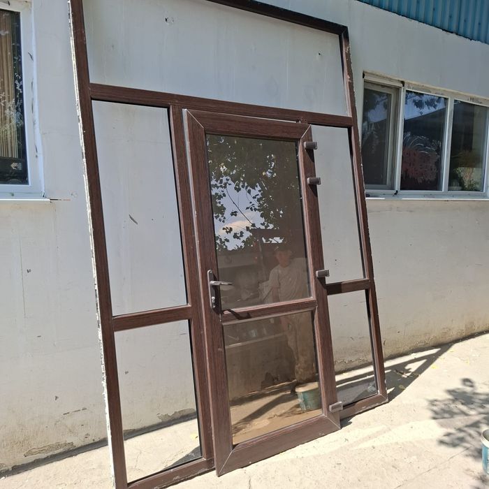 Пропродам витраж в отличном состояние