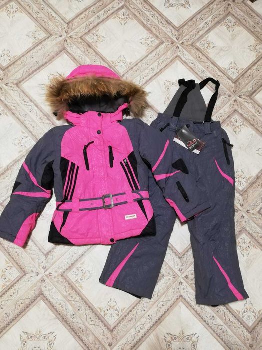 Куртка с брюками на зиму девочке