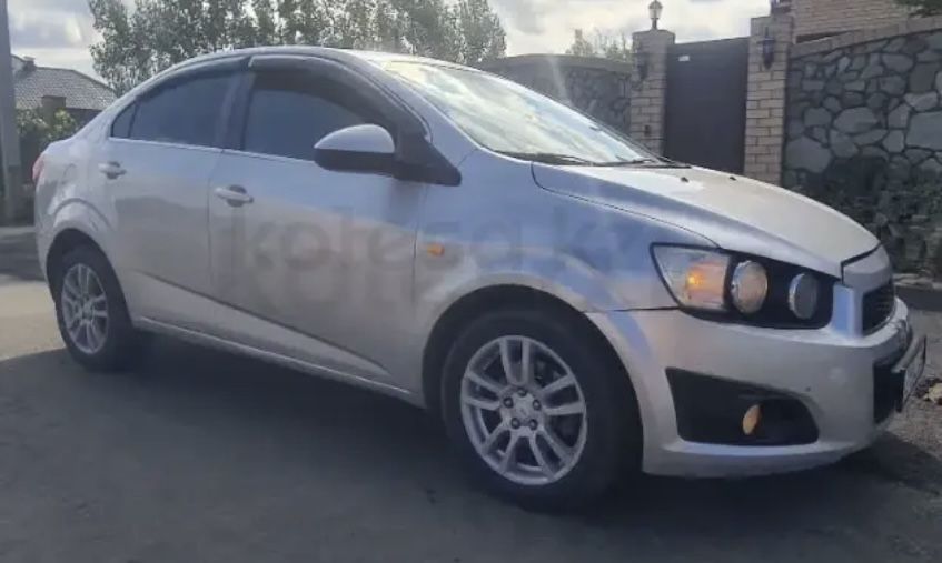 Продам машину Chevrolet Aveo
