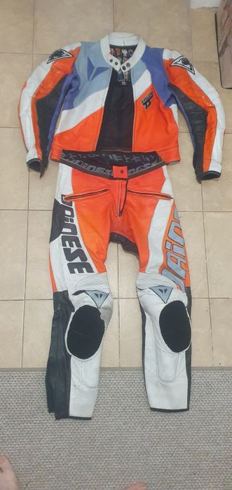 Кожен екип Dainese