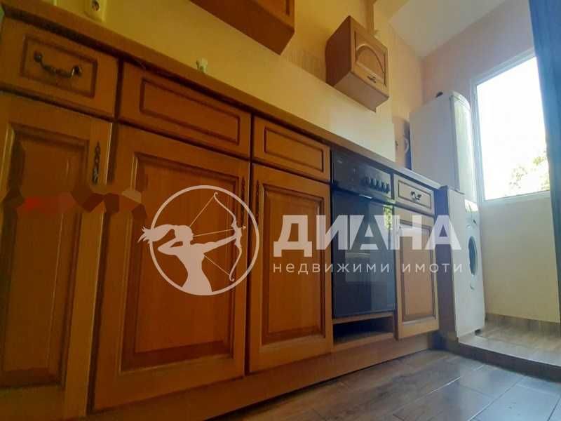 Продава се Тристаен апартамент в Пловдив, Каменица 1 - 98 кв.м за 1796 €/кв.м - Снимка #7