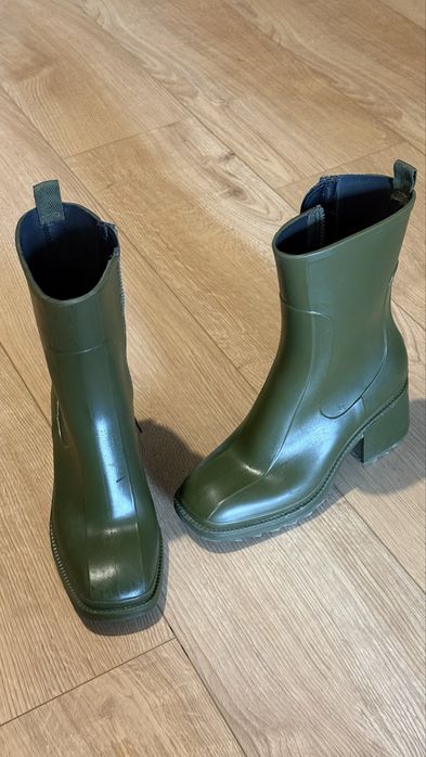 Маслено зелени боти тип Celine