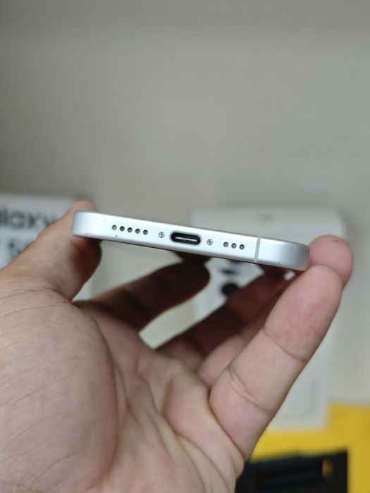 iPhone 16 128 Gb 89% bateria