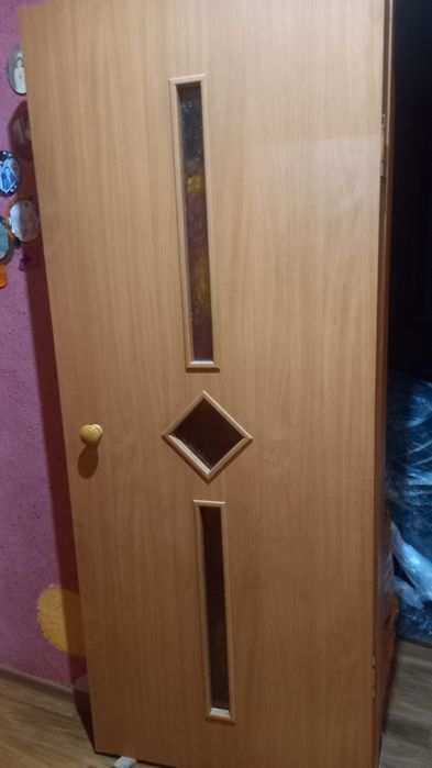 Продам двери межкомнатные