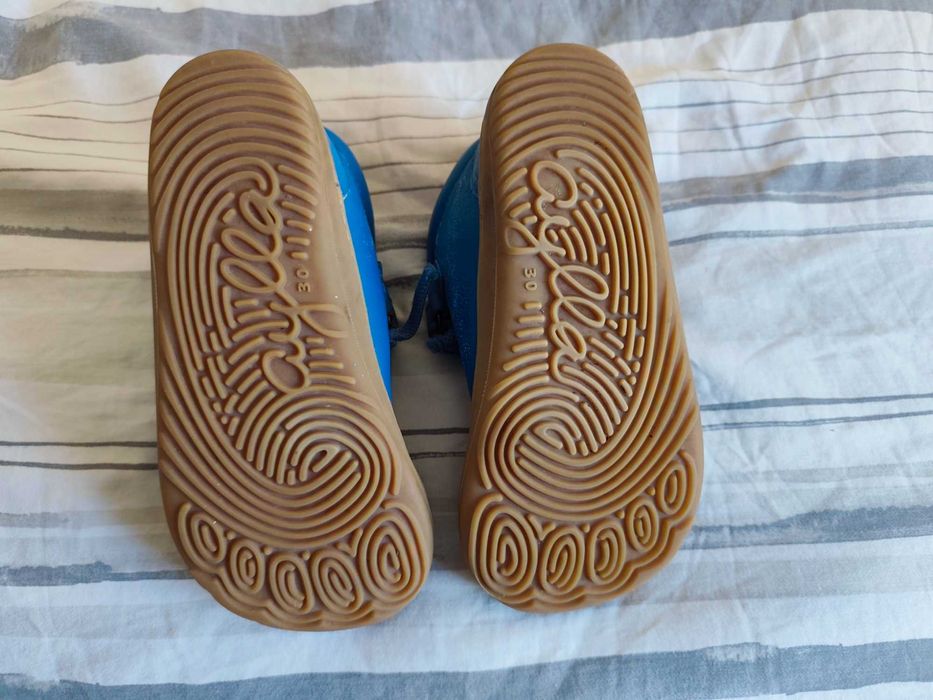 Боси обувки  32 размер момче сини