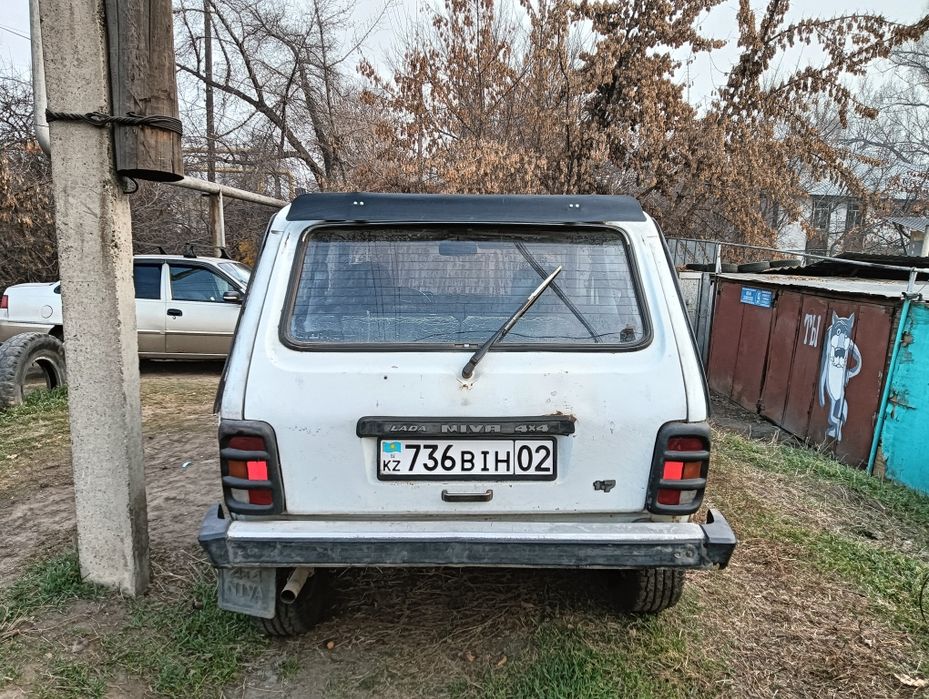 Продам Ниву . На полном ходу