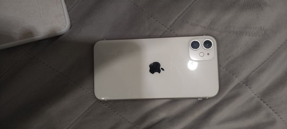 Айфон 11 на 128гб