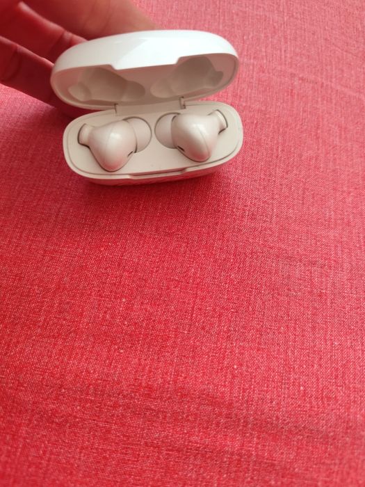 Безжични слушалки неотворени