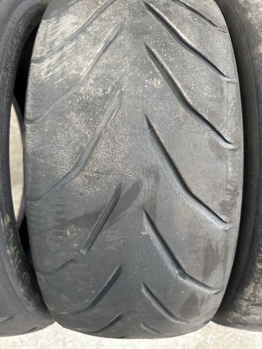 Семи сликове Avon 215/40/17