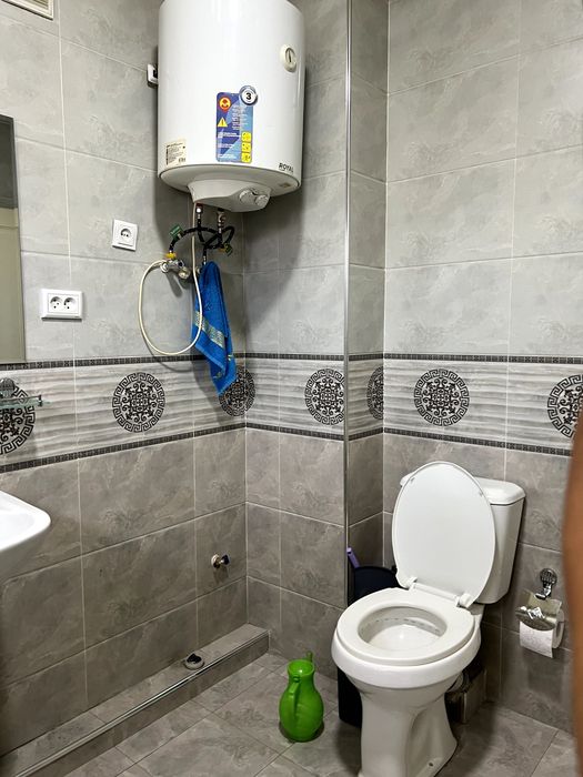Semashko Bananza yonida 3 xonali kvartira sotiladi.