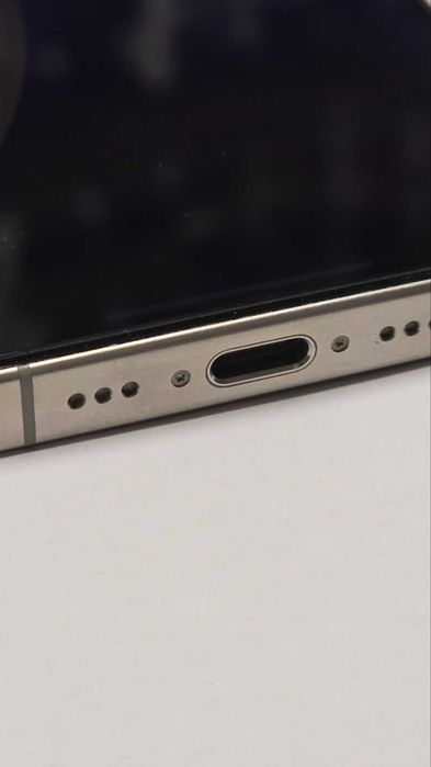 Apple iPhone 15 Pro 128GB Titanium grey