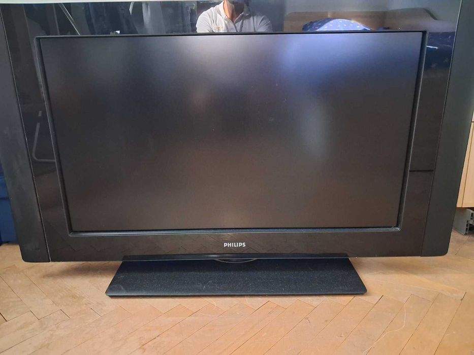 Работещ Телевизор PHILIPS 42"