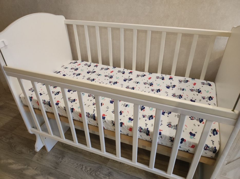 Продам детскую кроватку