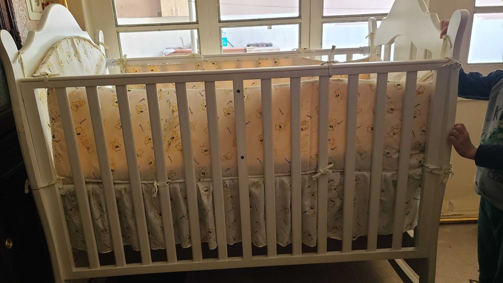 Детская кроватка