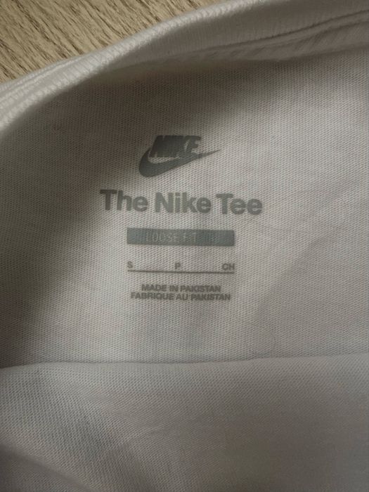 Оригинална дамска тениска NIKE