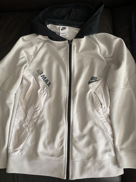 Суитшърт Nike , анцузи и дънки 134-140