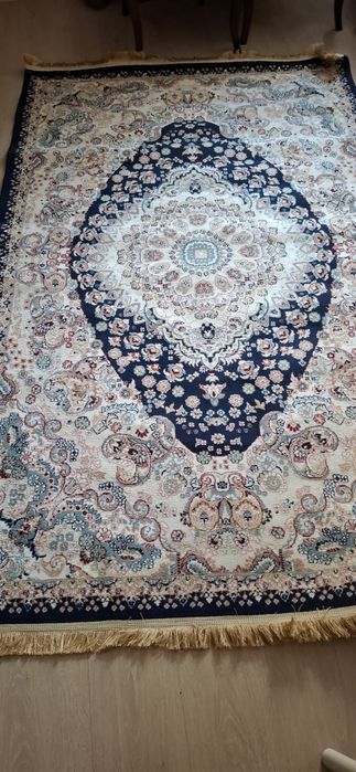 Продам ковер,   подушка