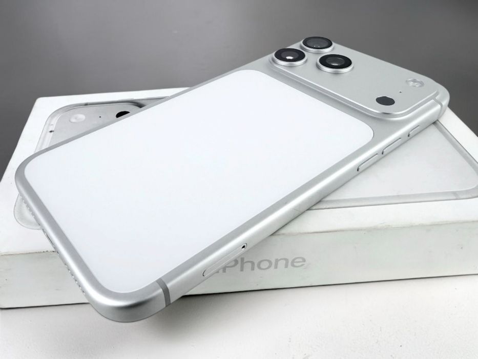 НОВ! Apple iPhone 17 Pro Max 256GB Silver Гаранция!