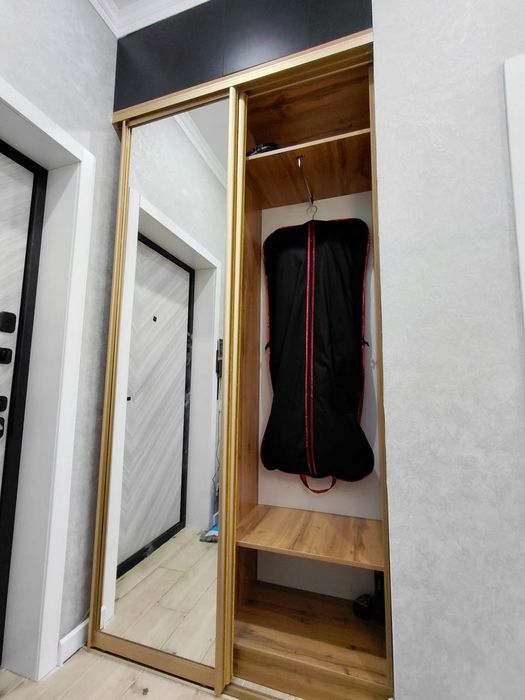 Шкаф для прихожей купе