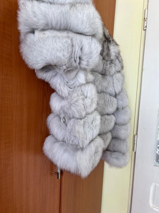 Haina de blana naturala vulpe argintie/ bej