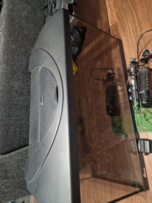 Acvariu complet echipat 100 litri