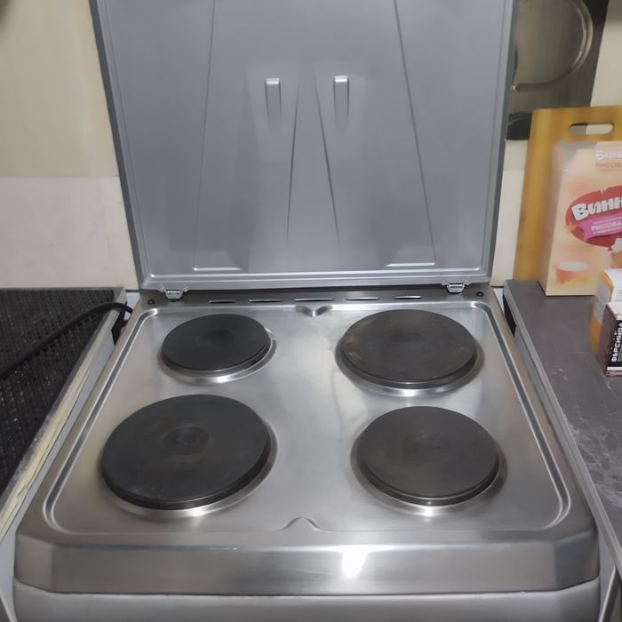 Плита с духовкой