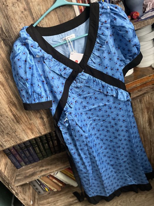 Продам платье новые