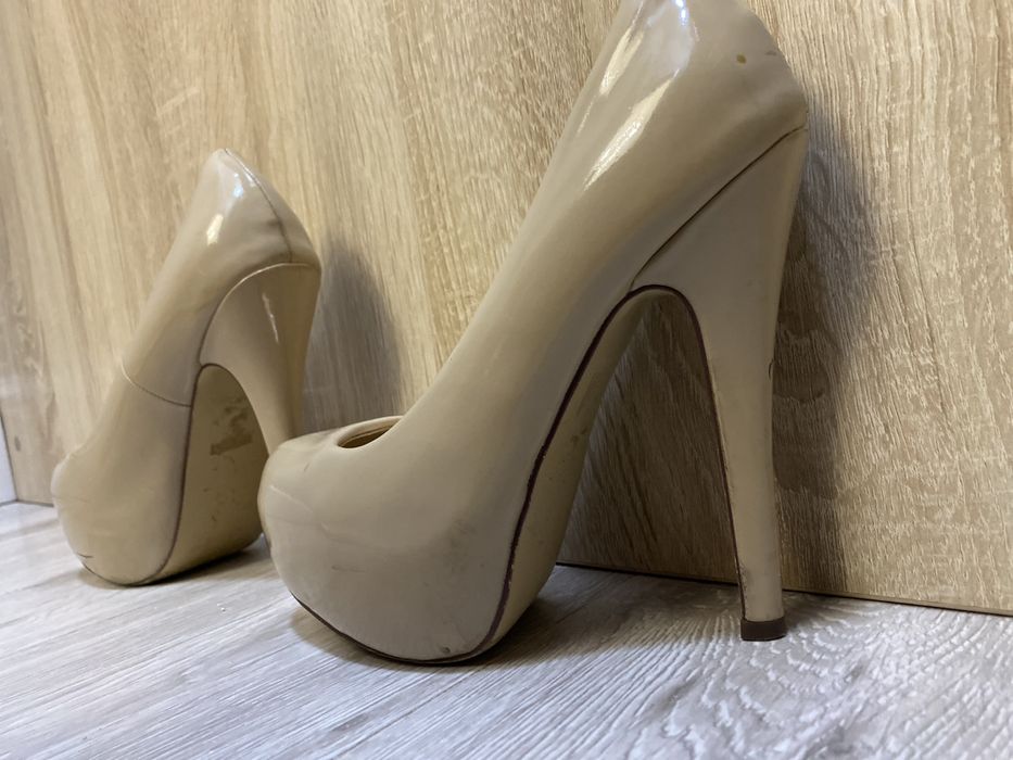 Лакированные туфли