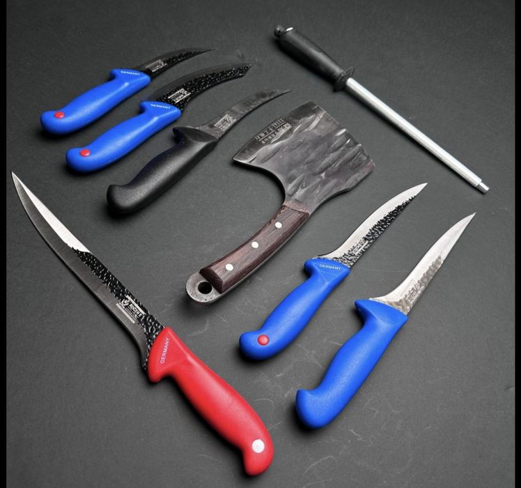 SET Macelarie Black Edition 8 piese
profesionale + 1 Satar f