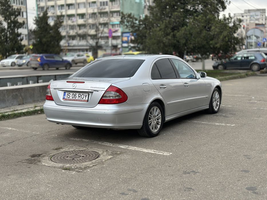 E200 1,8 kompressor Avantgarde 184cp