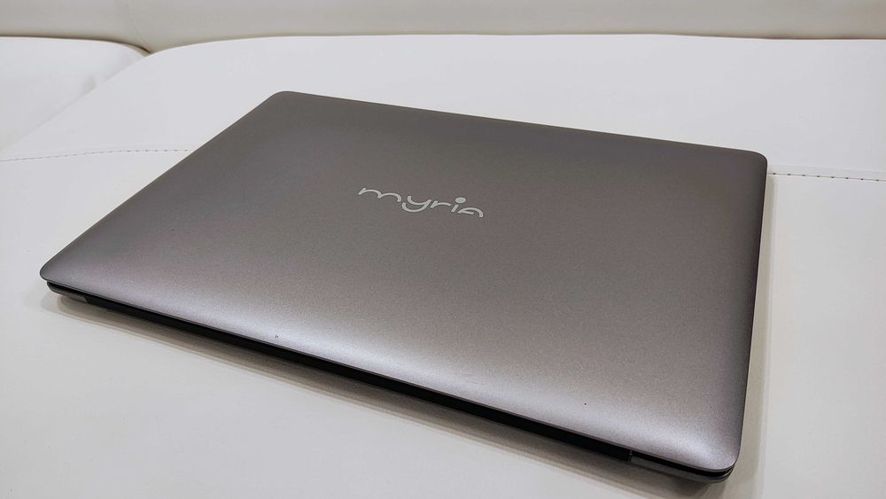 Laptop multimedia Myria 14 ,diagnoza auto, office, scoala, jocuri,