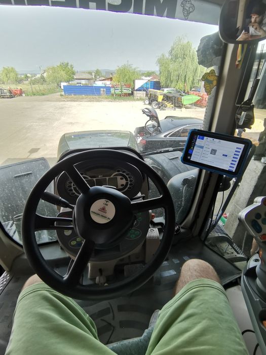 Sistem GPS cu ghidare automată și precizie 2,5 cm