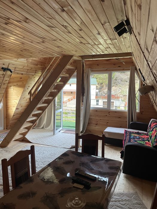 Cabană A-Frame de poveste în Poiana Horea – Munții Apuseni