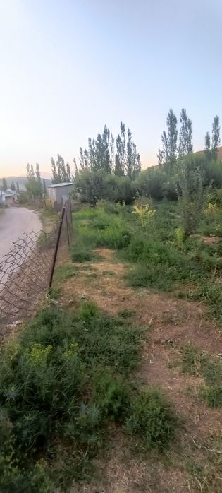 Uy sotiladi Chimyonda yaxshi joyda joylashkan