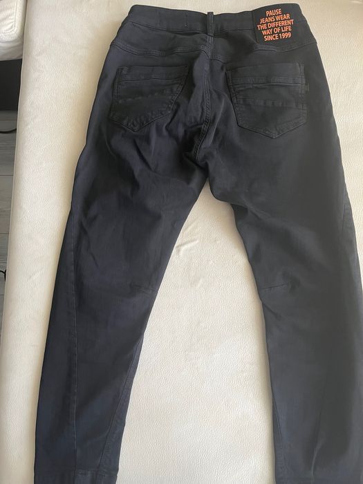 Нови дънки на марката Pause