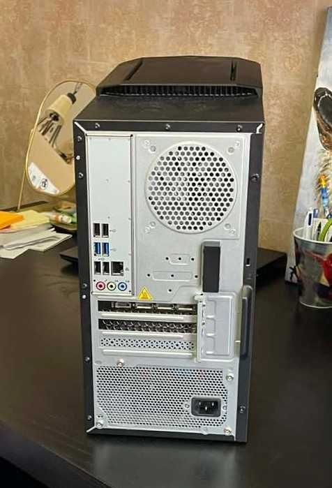 Sistem Gaming Acer Nitro N50-640 cu procesor Intel® Core™ i5-12400F pana la 4.40 GHz, Alder Lake, 16GB, 1TB SSD, GeForce RTX 3060 12GB GDDR6