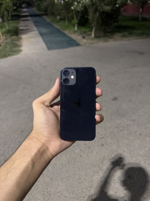 iPhone.  12 mini
