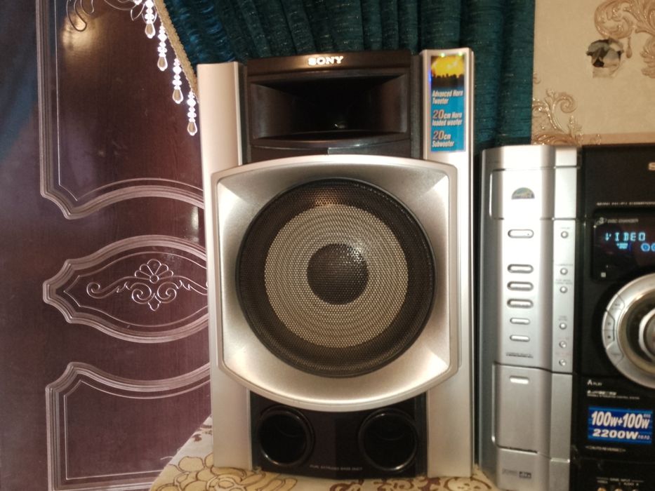 Sony muz sentr RV777