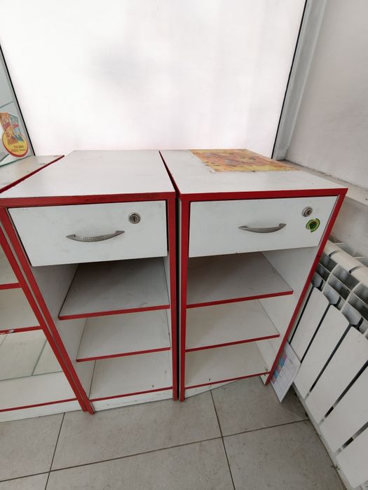 Продам полки для магазина