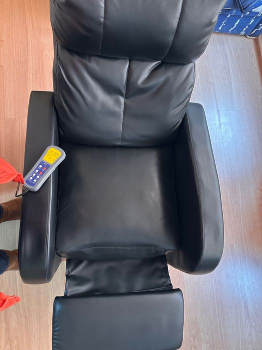 Scaun cu recliner cu incalzire si masaj